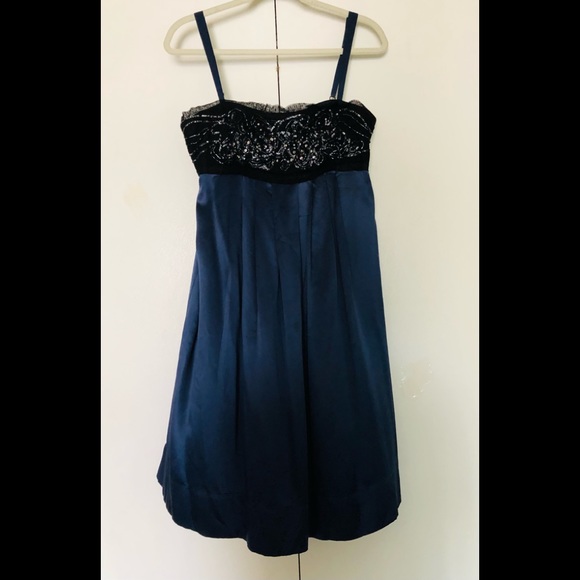 BCBGMaxAzria 100% Silk Dress 10🌟Straps Beaded PArty formal gorgeously - Picture 10 of 14
